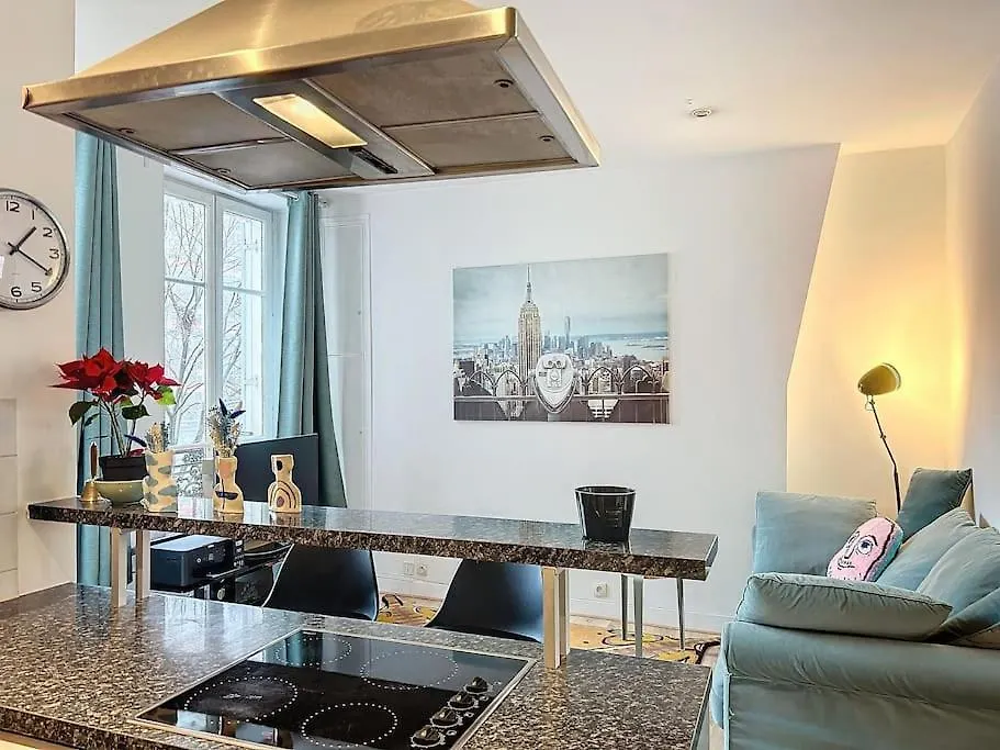 Appartement Contemporain Au Coeur De Paris Apartment